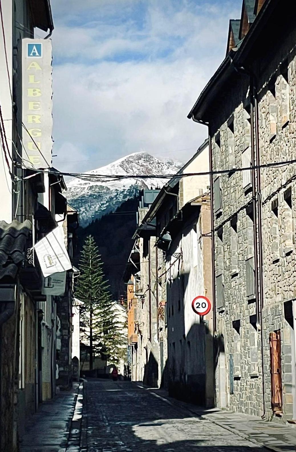 Apartahotel Canfranc Exteriér fotografie