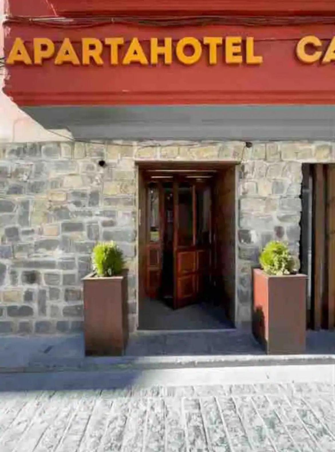 Apartahotel Canfranc Exteriér fotografie
